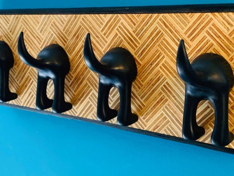 Our First Dog DIY: Dog Butt Leash Station! (Video&nbsp;Tutorial!)